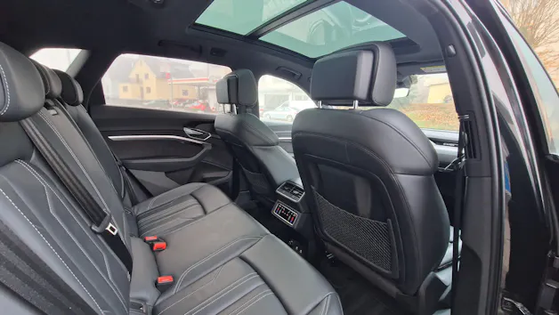 Audi e-tron 55 S Line Black Edition quattro