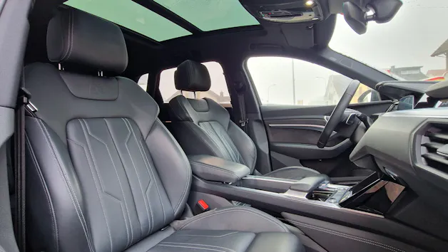 Audi e-tron 55 S Line Black Edition quattro