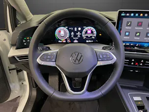 VW Golf 1.5 TSI PHEV Life