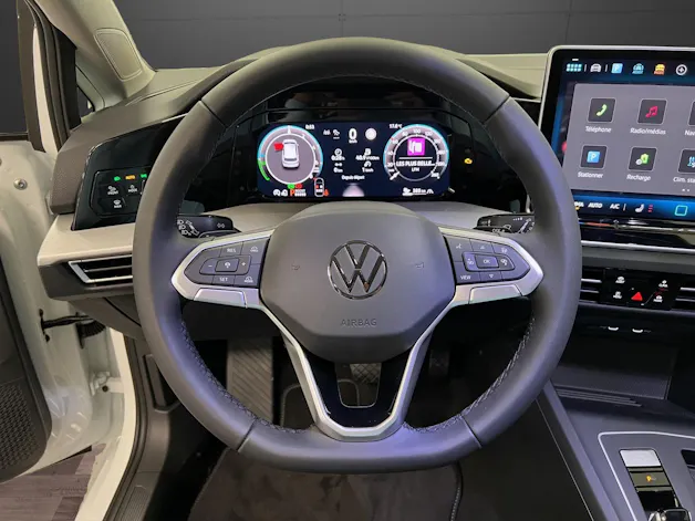VW Golf 1.5 TSI PHEV Life