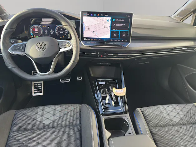 VW Golf 2.0 TSI R-Line DSG 4 Motion