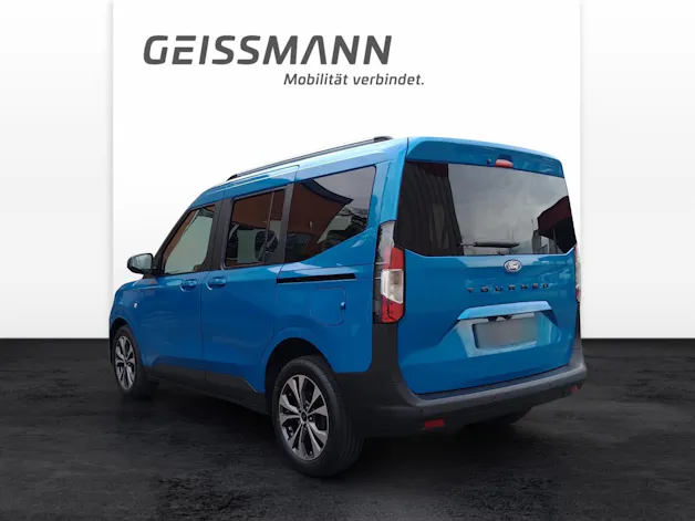 Ford Tourneo Courier 1.0 EcoBoost Titanium
