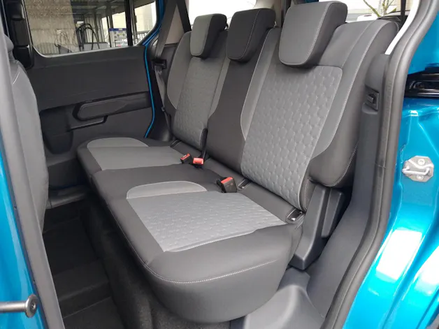 Ford Tourneo Courier 1.0 EcoBoost Titanium