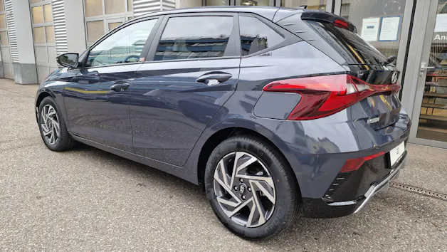 Hyundai i20 1.0 T-GDi Amplia Safety Pack.
