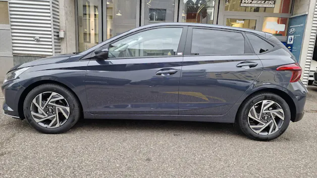 Hyundai i20 1.0 T-GDi Amplia Safety Pack.