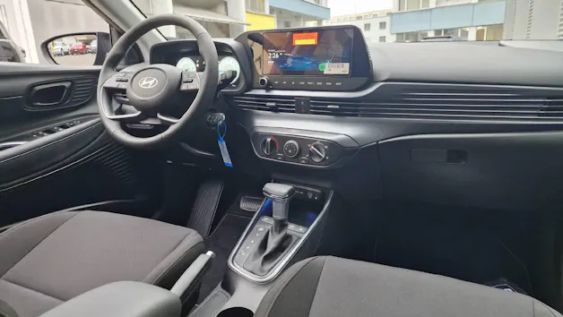 Hyundai i20 1.0 T-GDi Amplia Safety Pack.