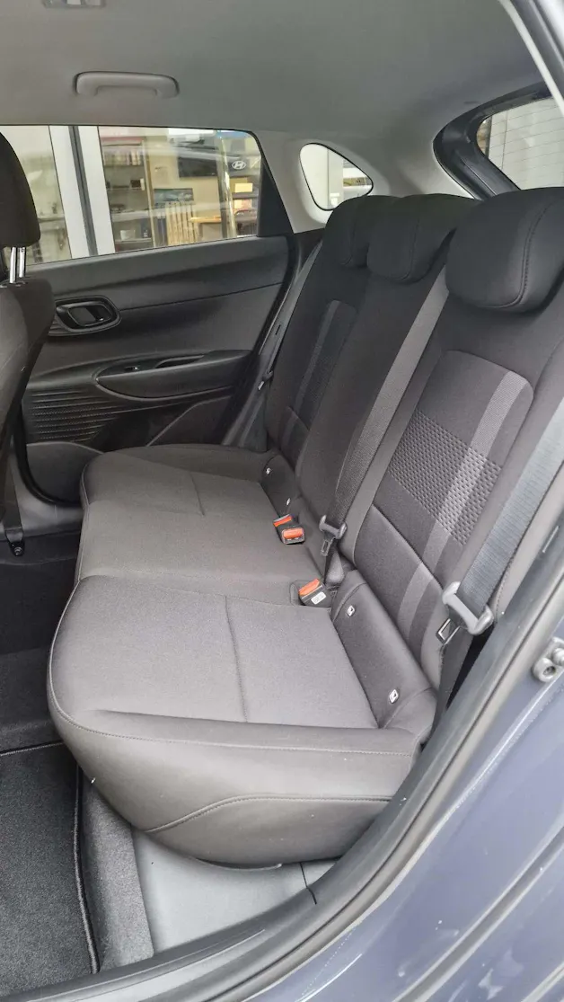 Hyundai i20 1.0 T-GDi Amplia Safety Pack.