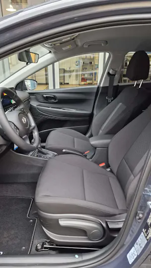 Hyundai i20 1.0 T-GDi Amplia Safety Pack.