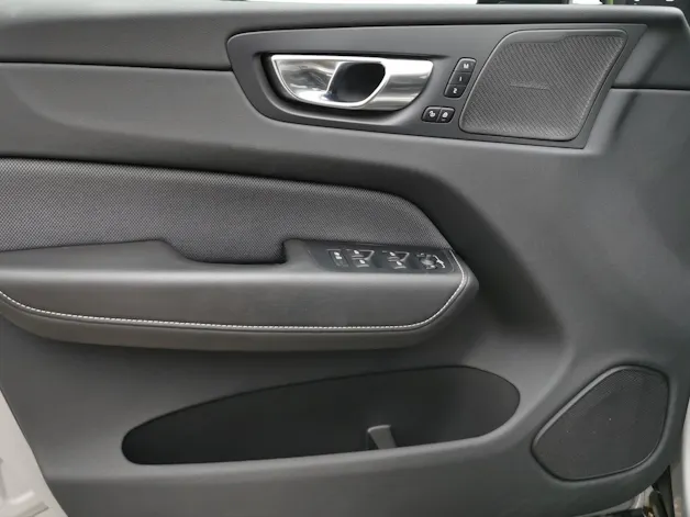 Volvo XC60 2.0 T6 TE R-Design eAWD