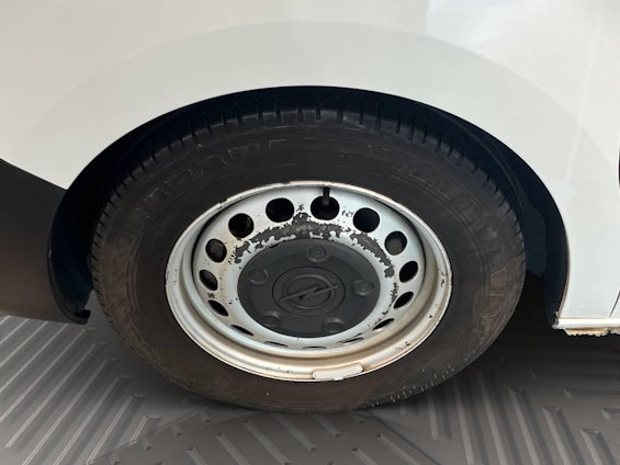 Vehicle image 11 Vehicle image 11