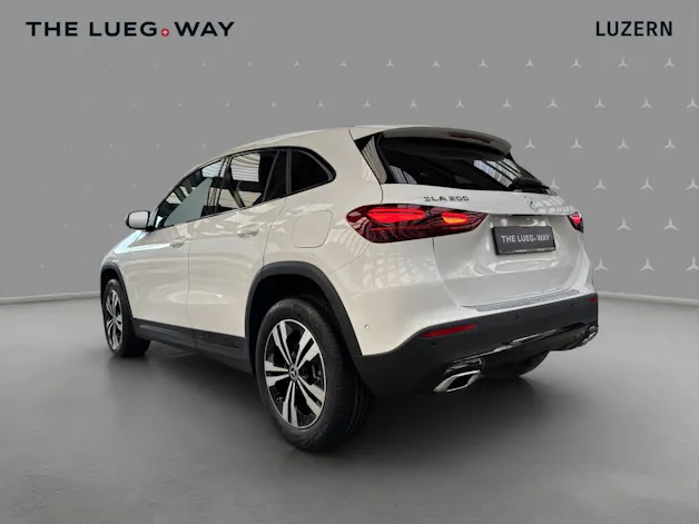 Mercedes-Benz GLA 200 Night Star 7G-DCT