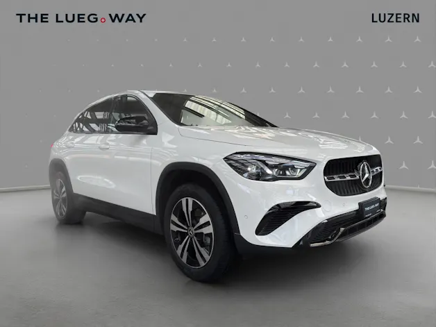 Mercedes-Benz GLA 200 Night Star 7G-DCT