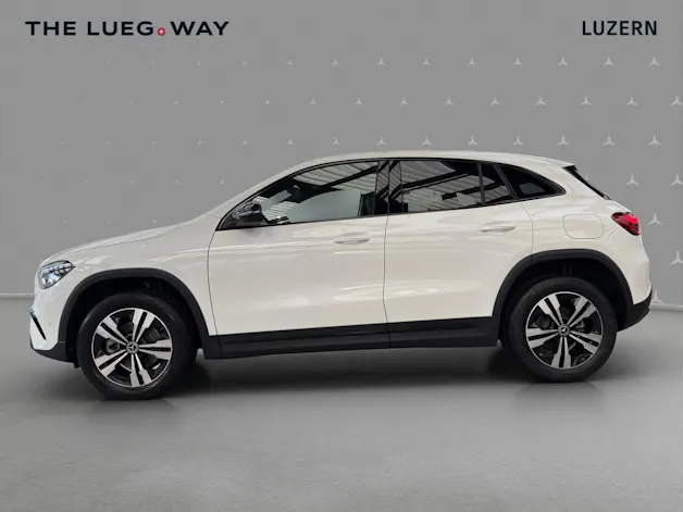 Mercedes-Benz GLA 200 Night Star 7G-DCT