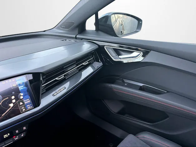 Audi Q4 e-tron 45 Edition Swiss Ski quattro