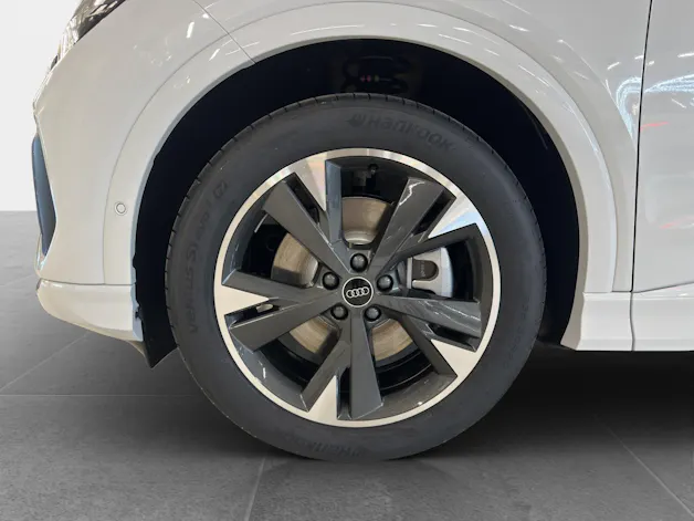 Audi Q4 e-tron 45 Attraction
