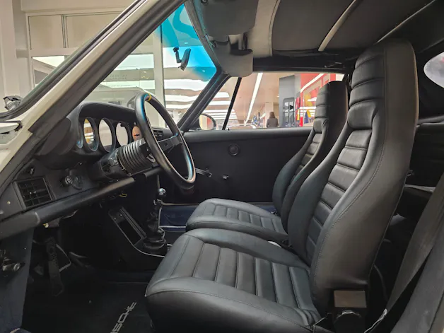 Porsche 911 Carrera Cabrio