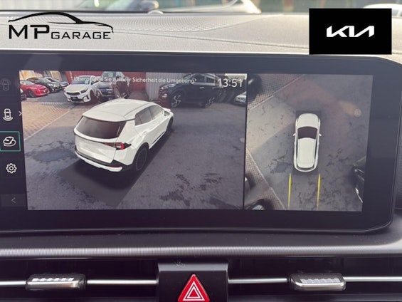 Vehicle image 10 Vehicle image 10