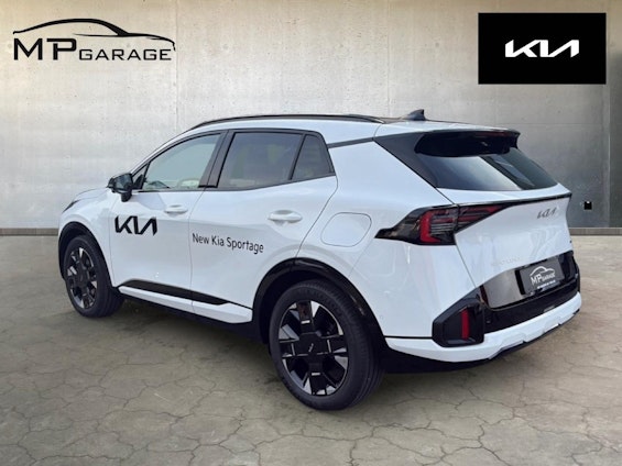 Vehicle image 6 Vehicle image 6