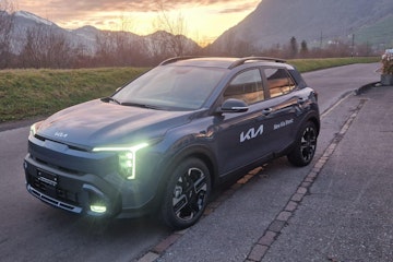 Vehicle placeholder image Vehicle placeholder image