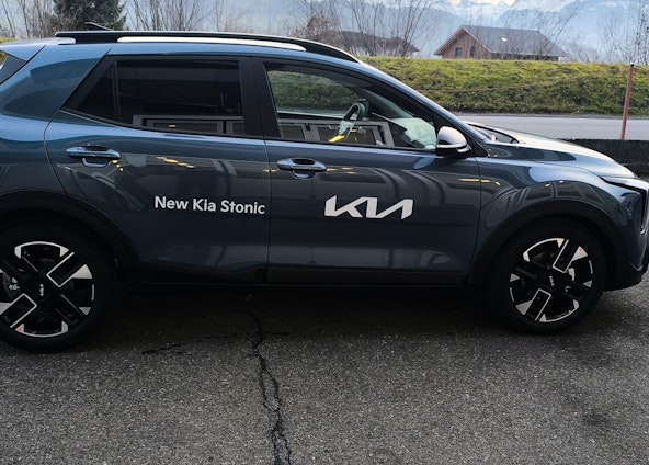 Vehicle image 6 Vehicle image 6