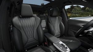 Vehicle image BMW X1 30e xDrive paddles