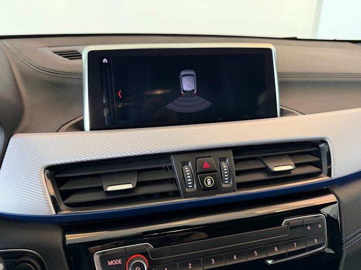 Vehicle image BMW X2