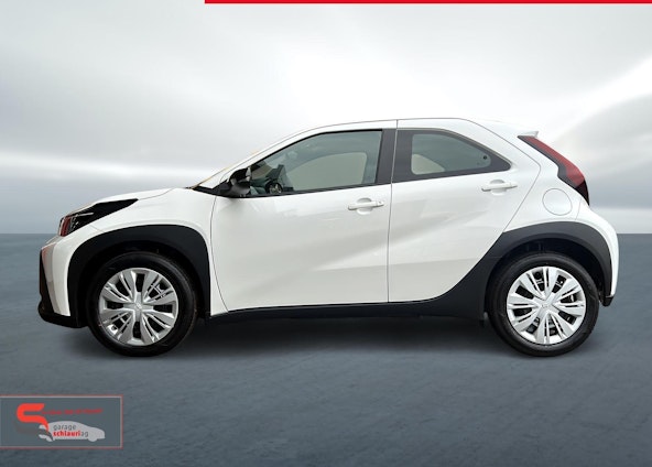 Vehicle image 2 Vehicle image 2