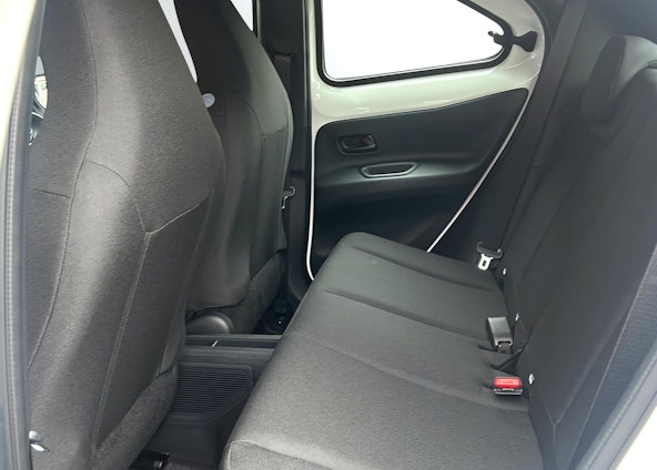 Vehicle image 10 Vehicle image 10