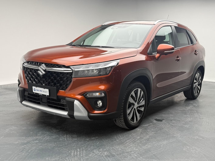 Vehicle image SUZUKI S-CROSS