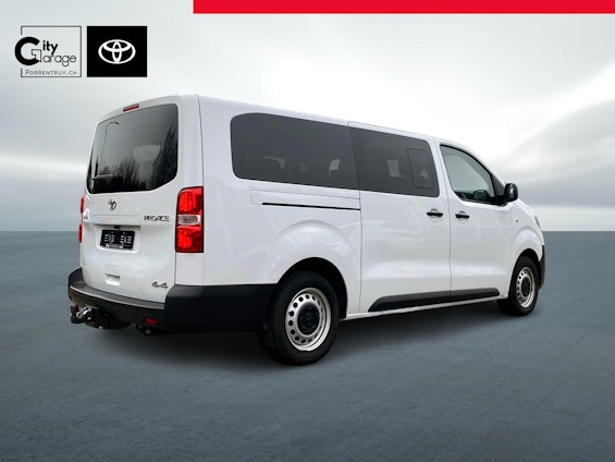 Vehicle image 11 Vehicle image 11