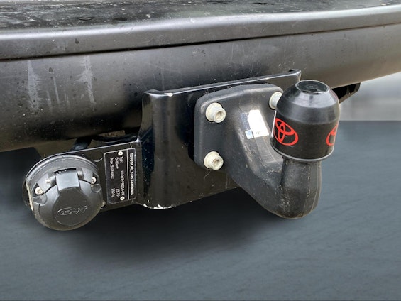 Vehicle image 10 Vehicle image 10