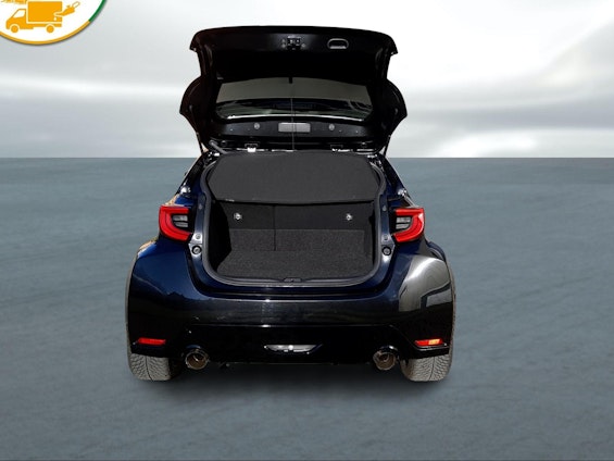 Vehicle image 4 Vehicle image 4