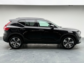 Vehicle image VOLVO XC40 2.0 B3 MH Plus Dark