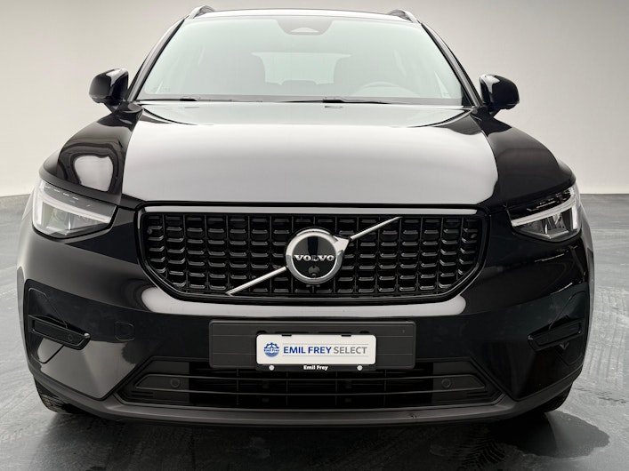 Vehicle image VOLVO XC40