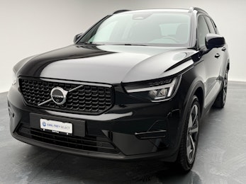 Vehicle image VOLVO XC40 2.0 B3 MH Plus Dark