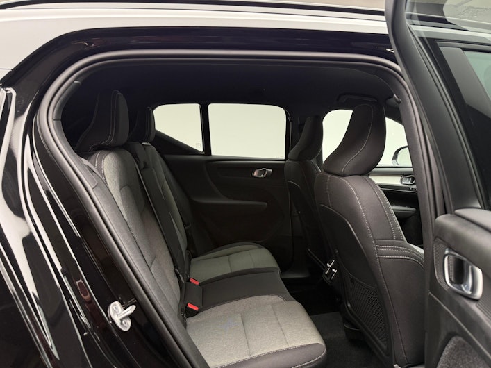 Vehicle image VOLVO XC40