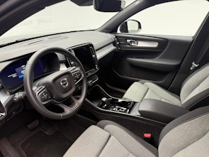 Vehicle image VOLVO XC40 2.0 B3 MH Plus Dark