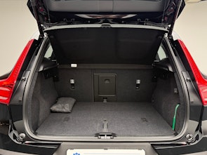 Vehicle image VOLVO XC40 2.0 B3 MH Plus Dark