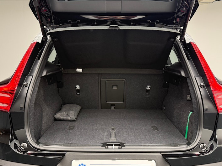 Vehicle image VOLVO XC40