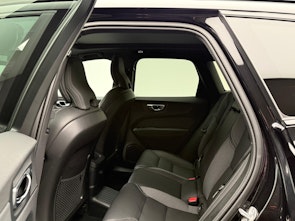 Vehicle image VOLVO XC60 2.0 T6 TE Plus Dark eAWD