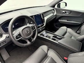 Vehicle image VOLVO XC60 2.0 T6 TE Plus Dark eAWD