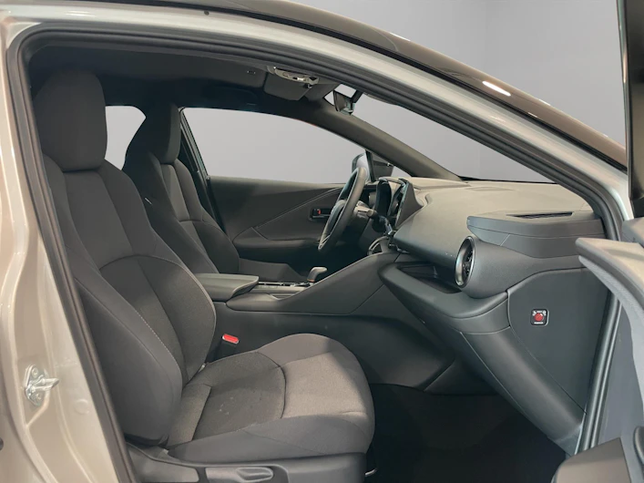 immagine del veicolo TOYOTA C-HR