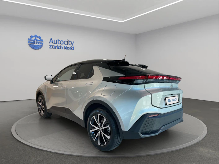 immagine del veicolo TOYOTA C-HR
