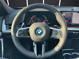 BMW X1 30e xDrive paddles