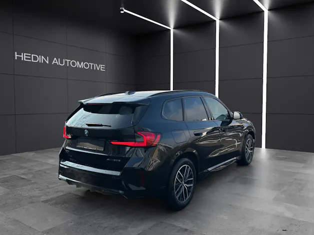BMW X1 30e xDrive paddles