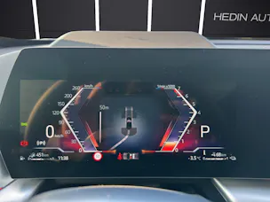 BMW X1 30e xDrive paddles