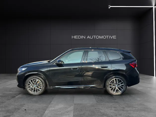 BMW X1 30e xDrive paddles