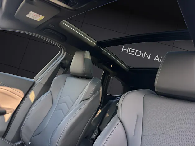 BMW X1 30e xDrive paddles
