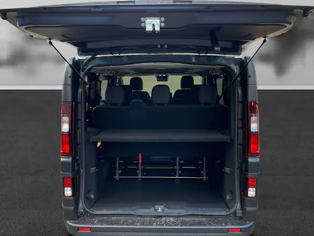 Nissan Primastar Kombi 2.8 t L1 H1 8 Plätzer