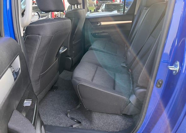 Vehicle image 10 Vehicle image 10